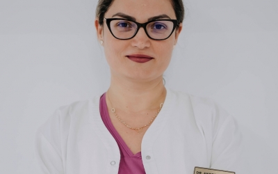 Totul despre furia laptelui și mastită într-un interviu cu medicul ginecolog Andreea Popa. „Afectează de obicei ambii sâni și apare frecvent în prima săptămâna după naștere”