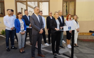 Liderii Alianței Dreapta Unită Sibiu, la depunerea candidaturilor pentru alegerile locale. „Sibienii au cu cine vota”