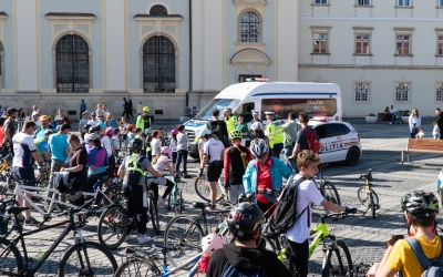 În fiecare miercuri, în parcul Sub Arini: asociația Urban Bike Revolution oferă cursuri gratuite de mers cu bicicleta
