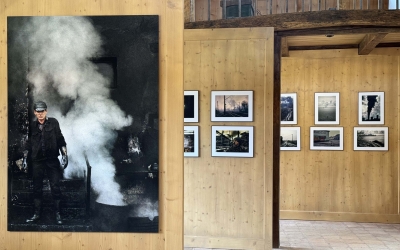 Casa Regelui Charles de la Viscri, deschisă oficial pentru turiști cu o expoziție de fotografie din Copșa Mică