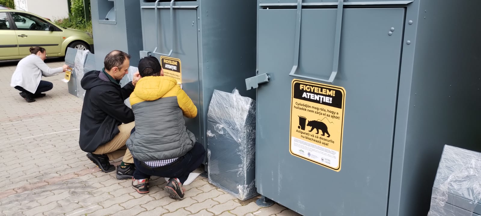 Mai multe containere anti-urs ”unice în țara noastră” au fost date în folosință la Băile Tușnad