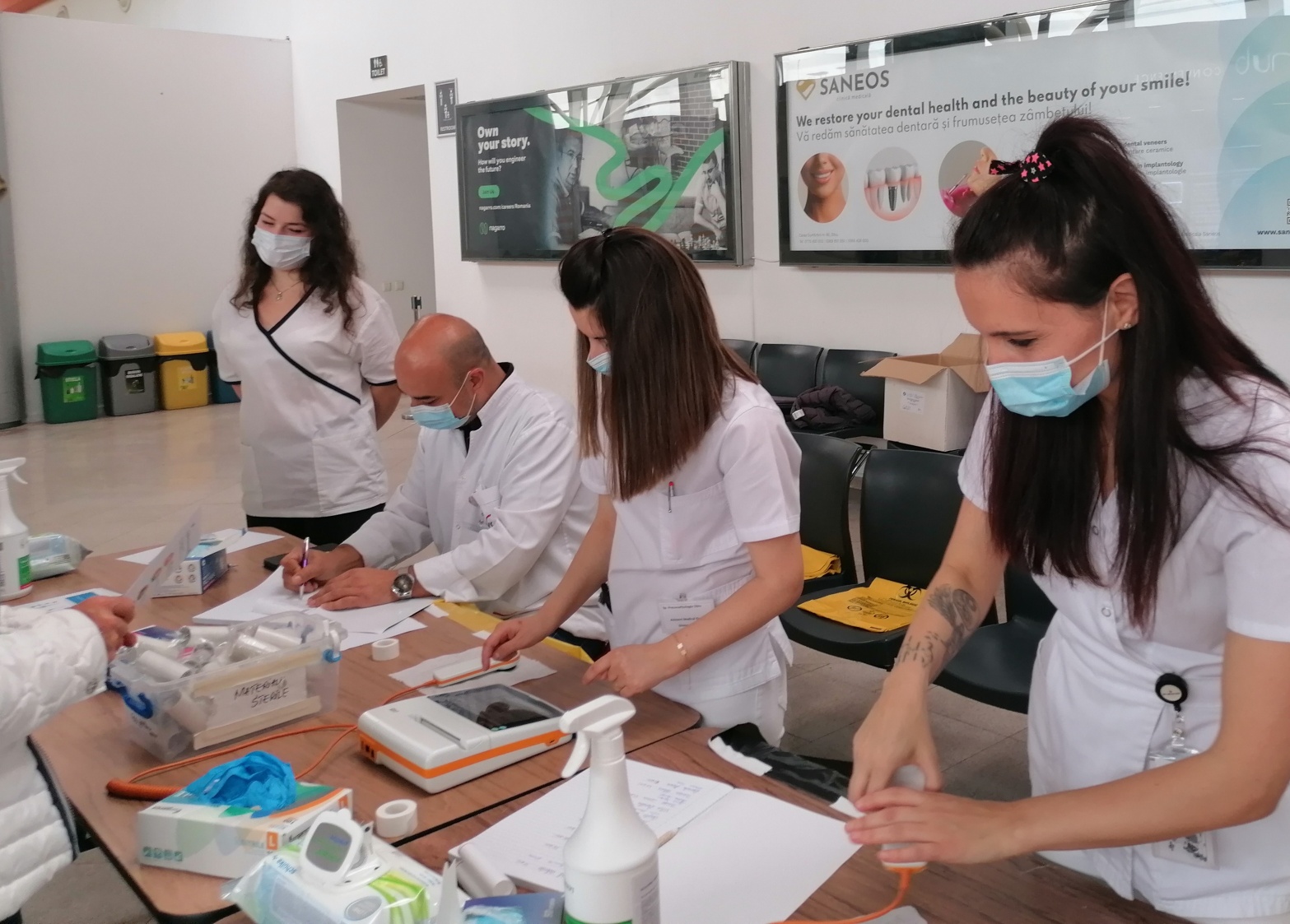 Sibienii își pot testa gratuit plămânii în cadrul unei campanii a spitalului TBC. Echipa medicală îi așteaptă la cele două mall-uri