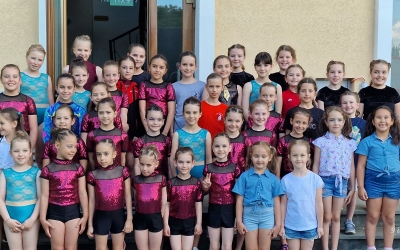 O sibiancă a deschis primul club de acro dance pentru copii. „Cea mai mare satisfacție este când vezi un copil că-și dorește să facă ceva și ajunge să facă acel lucru”