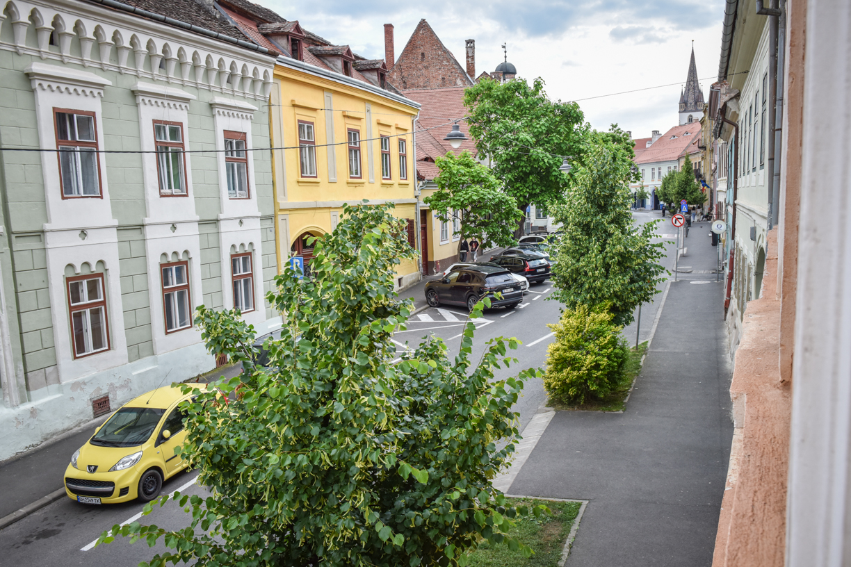 Vara începe cu vreme caldă la Sibiu: azi și mâine vor fi aproape 30 de grade Celsius