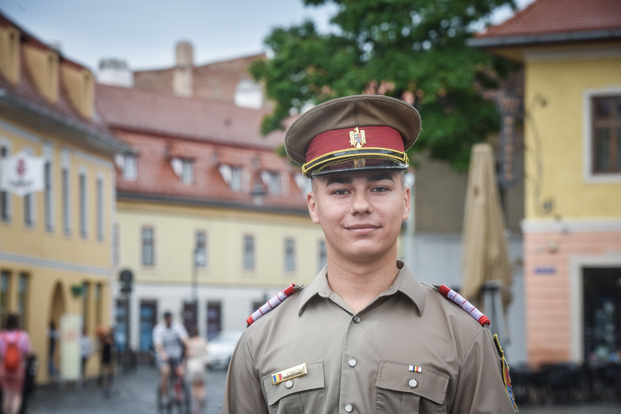 Robert, reprezentantul studenților AFT, la final de an universitar:  „În Sibiu am avut oameni cooperanți, prietenoși, care mi-au oferit ajutor de câte ori am avut nevoie”