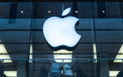 Apple depăşeşte Microsoft, redevenind cea mai valoroasă companie din lume