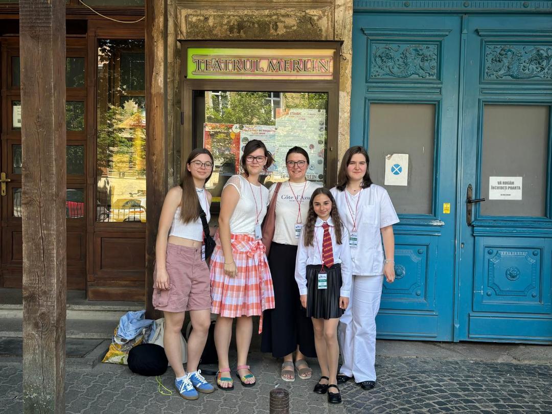 Premii pentru elevii sibieni care au participat la concursul Speak Out, faza națională de la Timișoara