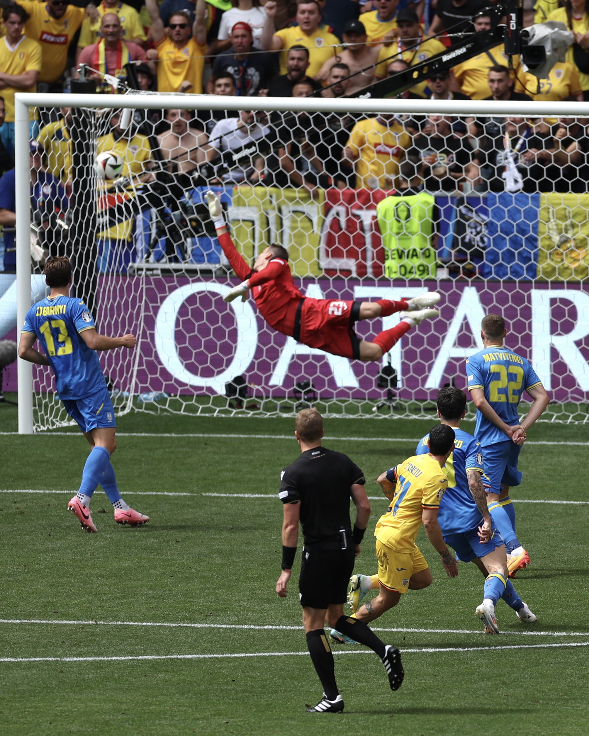 România a bătut Ucraina cu 3-0 în primul său meci la Euro 2024: golurile lui Stanciu și Marin pot concura pentru cea mai frumoasă reușită a etapei