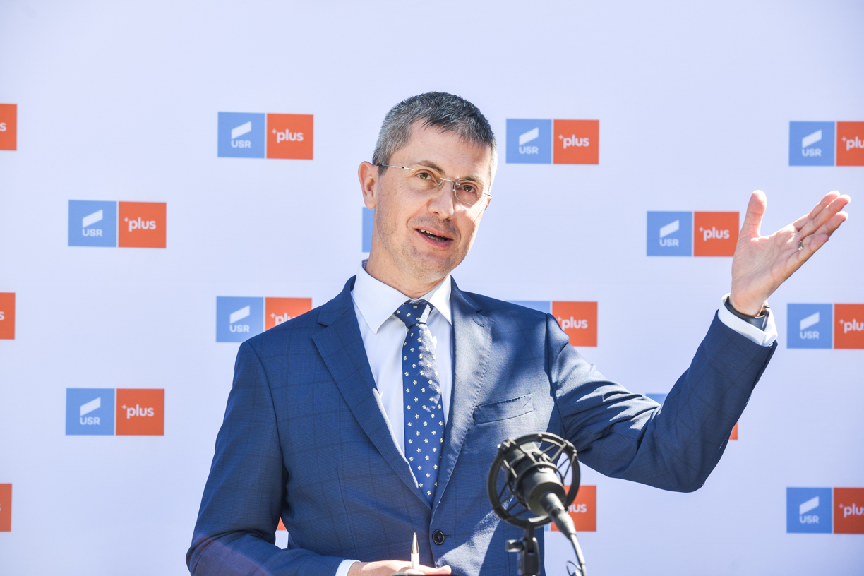 Dan Barna, pe lista neagră a Elenei Lasconi. ”Nu o să defilez eu cu ei, asta sută la sută”