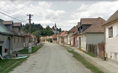 În plin val de caniculă, locuitorii din Cașolț nu mai au apă de zece zile. „Nu știm cauza, în principiu mâine o repornim”