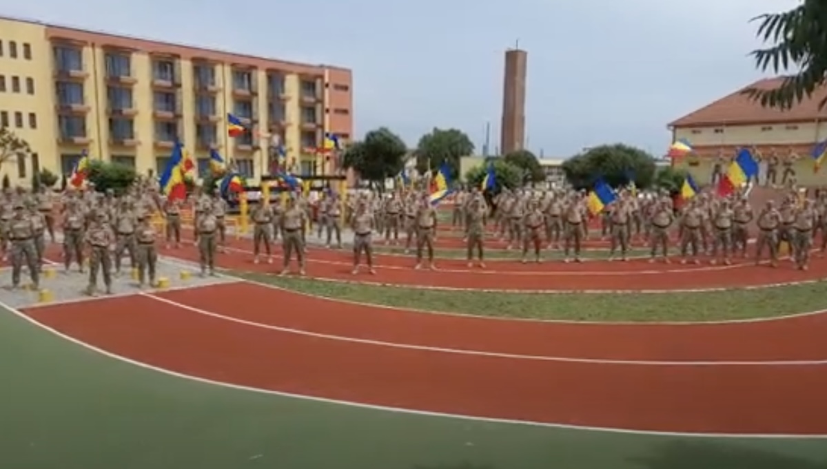 VIDEO Mesajul militarilor de la Academia Forțelor Terestre pentru Români. Victorie!