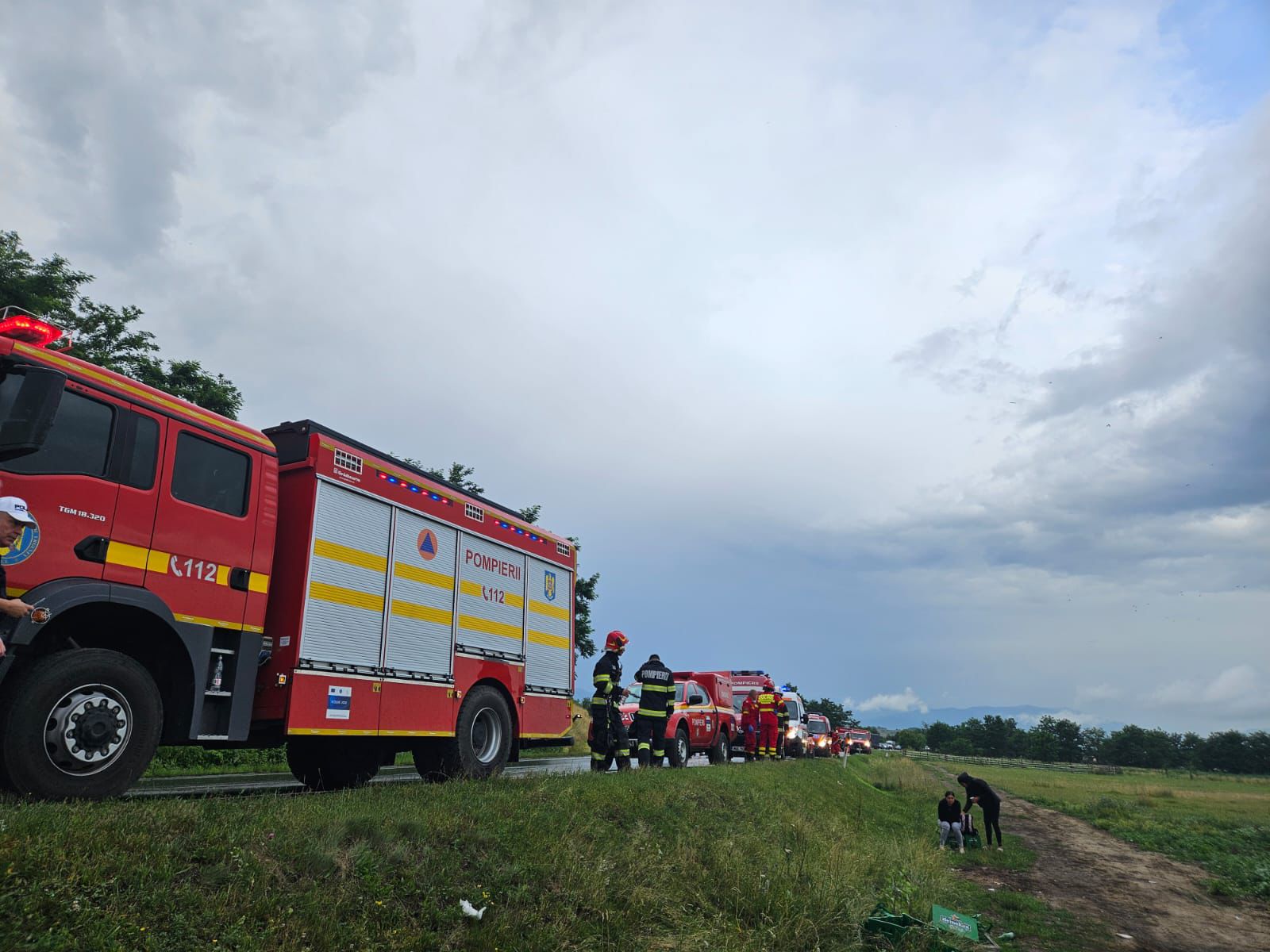 Medicii de la Județean luptă să-l salveze pe șoferul de 33 de ani implicat luni în accidentul de la Porumbacu de Jos. Starea lui rămâne foarte gravă