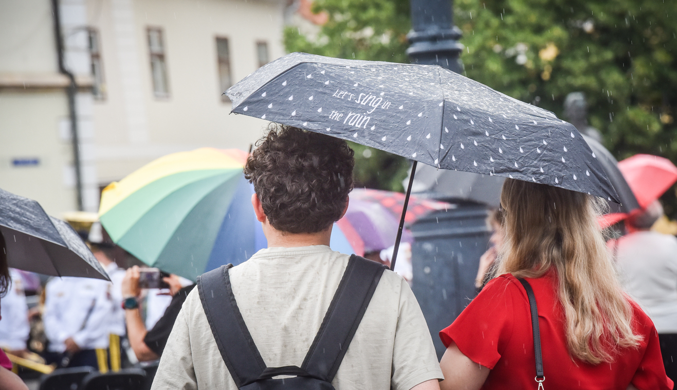 Avertizare imediată de furtună pentru mun. Sibiu și alte 13 localități din județ