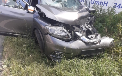 Trafic îngreunat pe Valea Oltului. Trei răniți într-un accident cu două mașini și un TIR