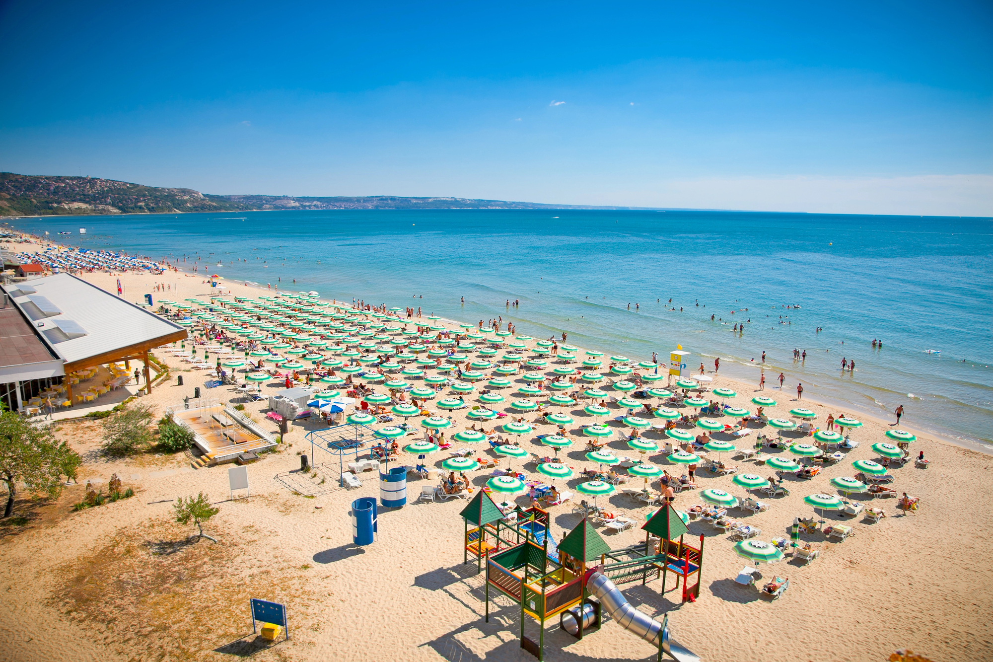 Între 1.000 și 3.500 de euro, un sejur de 7 zile în Bulgaria, pentru o familie cu trei membri. Oficiali turism: Preţurile cresc moderat