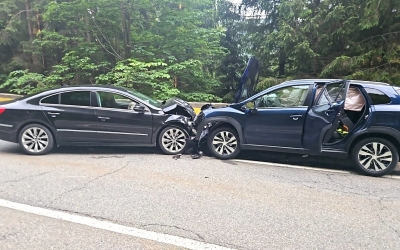 Accident pe Transfăgărășan: două femei au fost transportate la spital, niciuna nu era la volan