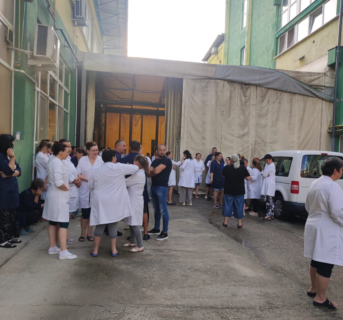 Primele concluzii ale controlului ITM la fabrica de confecții Alan Trade SRL, unde angajații au intrat în grevă