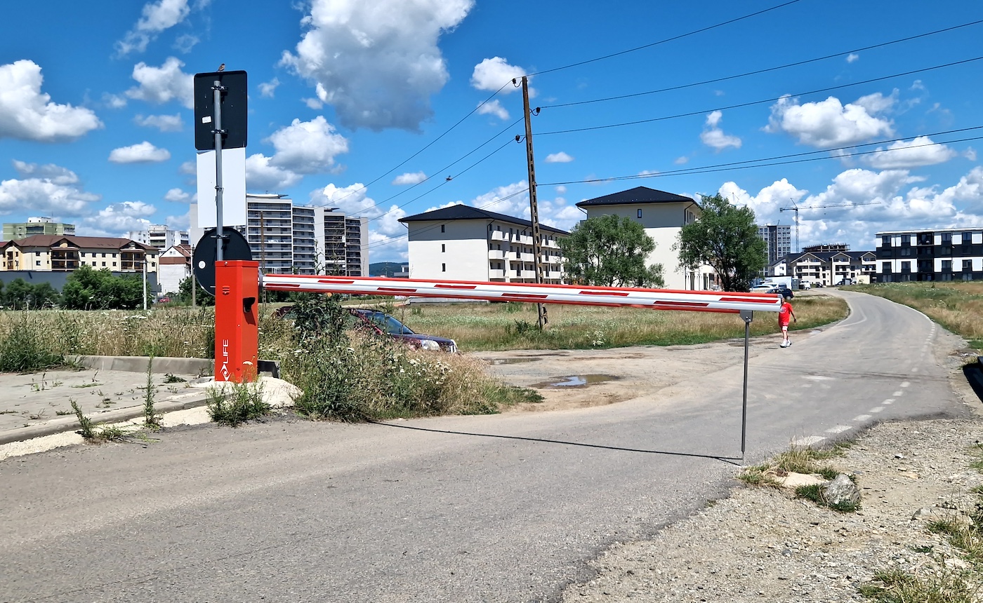 Șelimbărul s-a „unit” cu cartierul Arhitecților. Printr-o barieră