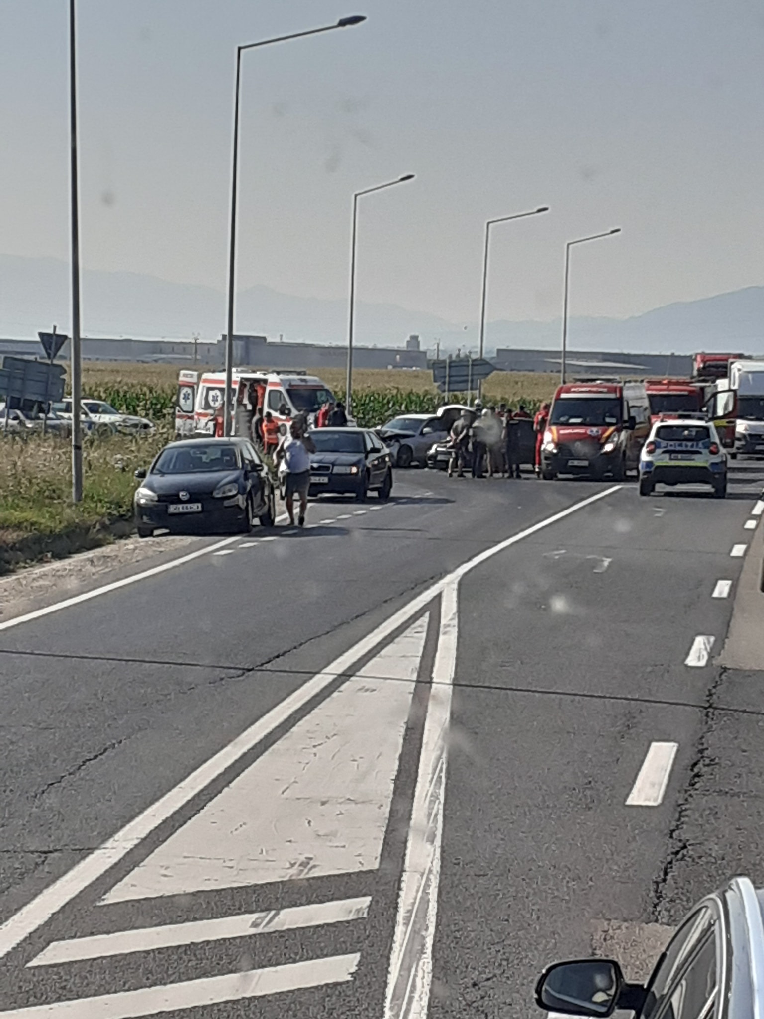 Accident cu trei răniți la intersecția Căii Șurii Mici cu DN7H