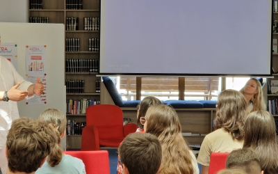 Soma invitată să susțină o prezentare la Biblioteca Județeană ASTRA. Directorul Răzvan Pop: Am invitat oameni de la care adolescenții pot învăța
