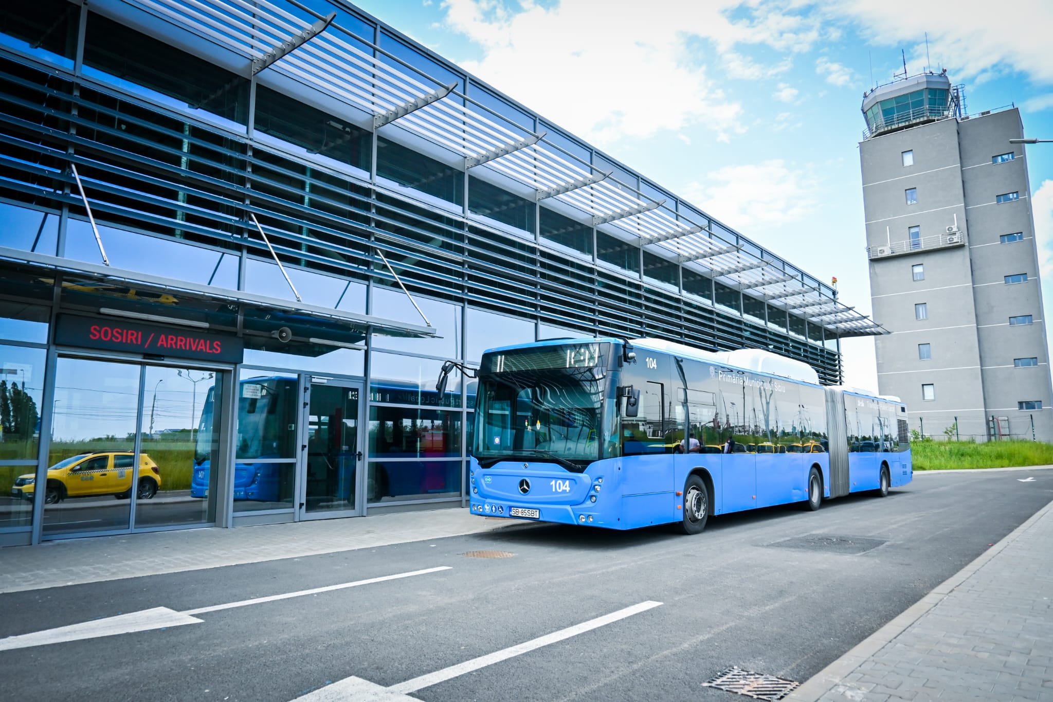 Peste 600 de călători au folosit autobuzul de la aeroport pentru a merge spre oraș, în prima lună de funcționare a traseului 11