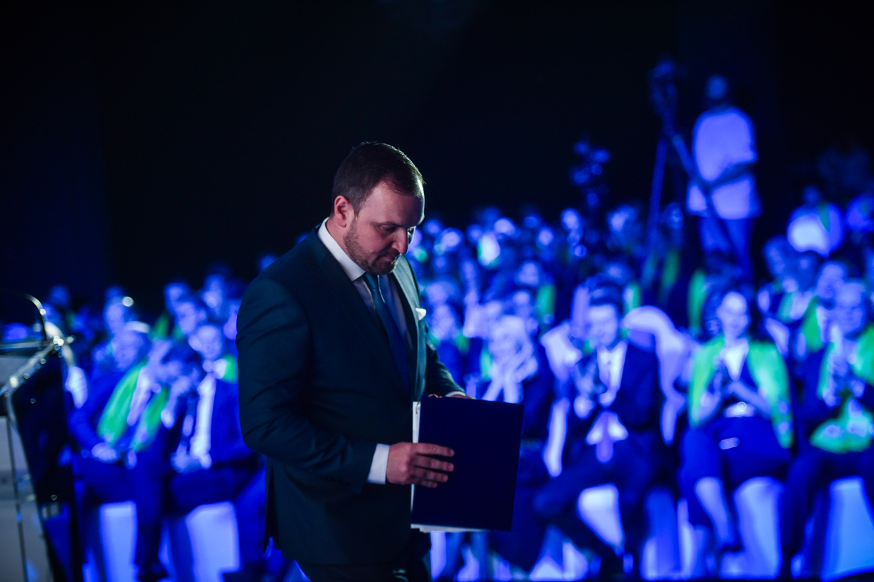 Adrian Bibu, demis din funcția de președinte al PNL Municipiul Sibiu. Daniela Cîmpean va conduce organizația