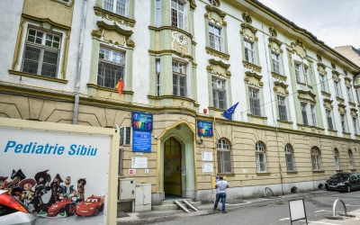 DSP Sibiu despre cazul din Păltiniș: Calea de transmitere prezumtivă este prin aliment și/sau apă contaminate