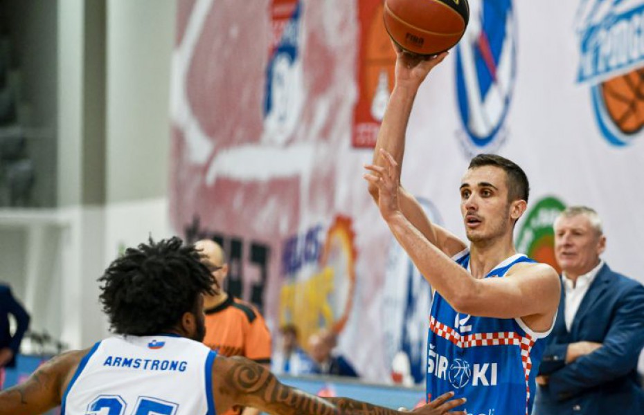 Mateo Colak, jucător din Bosnia și Herțegovina, ajunge la BC CSU Sibiu