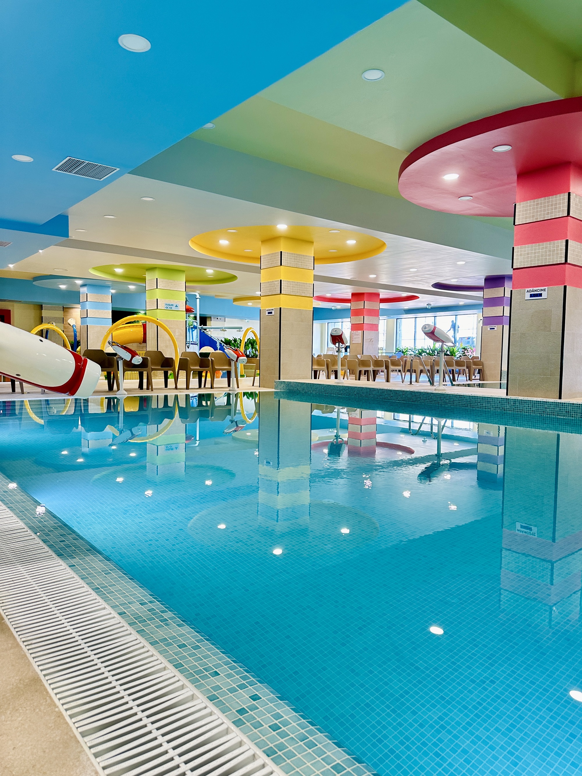 Cursuri gratuite de înot în timpul orei de sport, la Aria Aqua Park. Astrid Fodor: „Este foarte important pentru copii să practice acest sport”