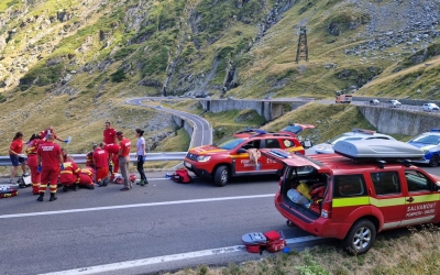 Actualizare. Biciclistul de 45 de ani, căruia i s-a făcut rău pe Transfăgărășan, a murit