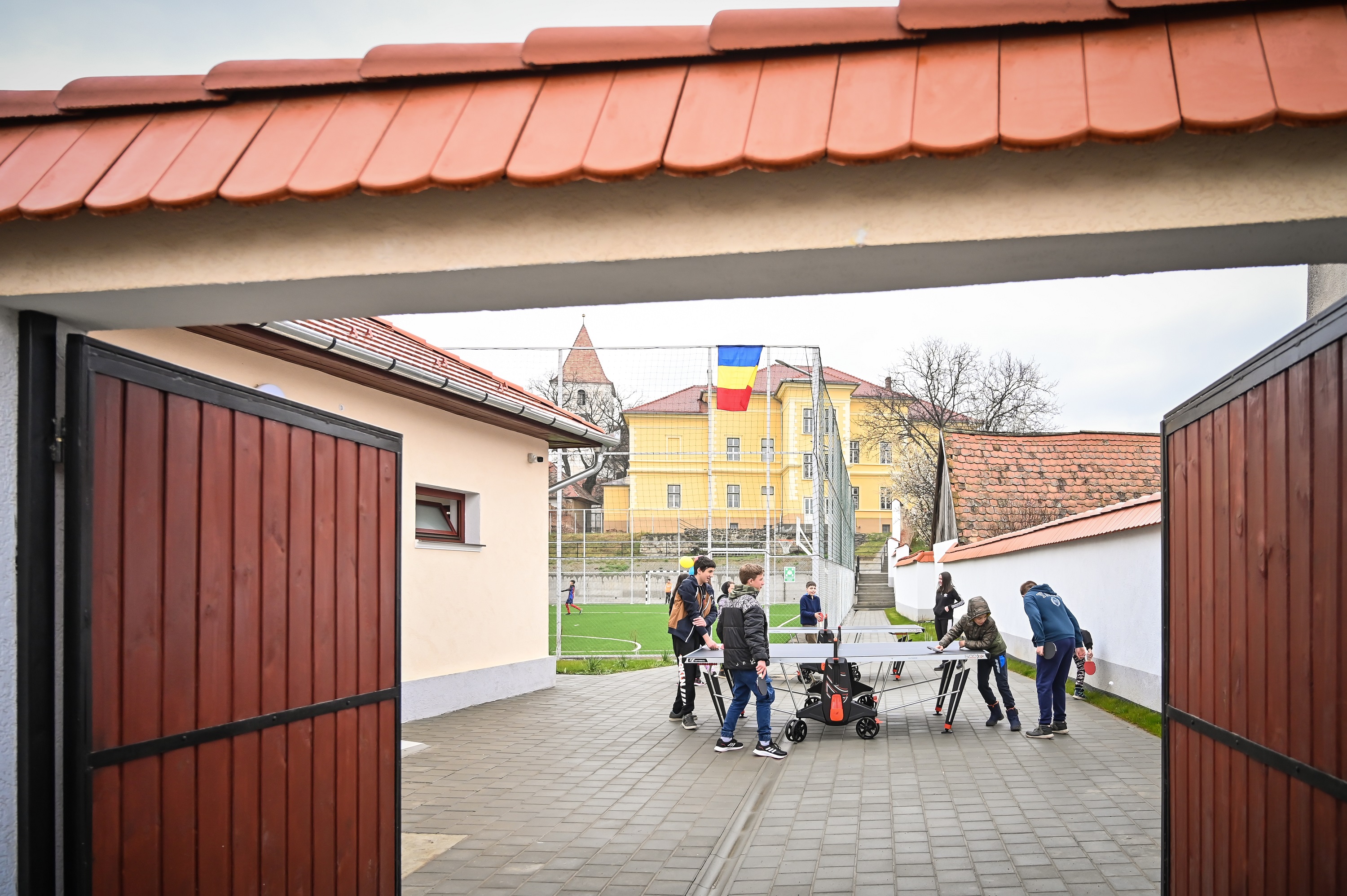 Primăria va finanța asociații și culte care oferă servicii sociale pentru prevenirea separării copilului de familie şi pentru persoane vârstnice. Direcţia de Asistență Socială nu ține piept