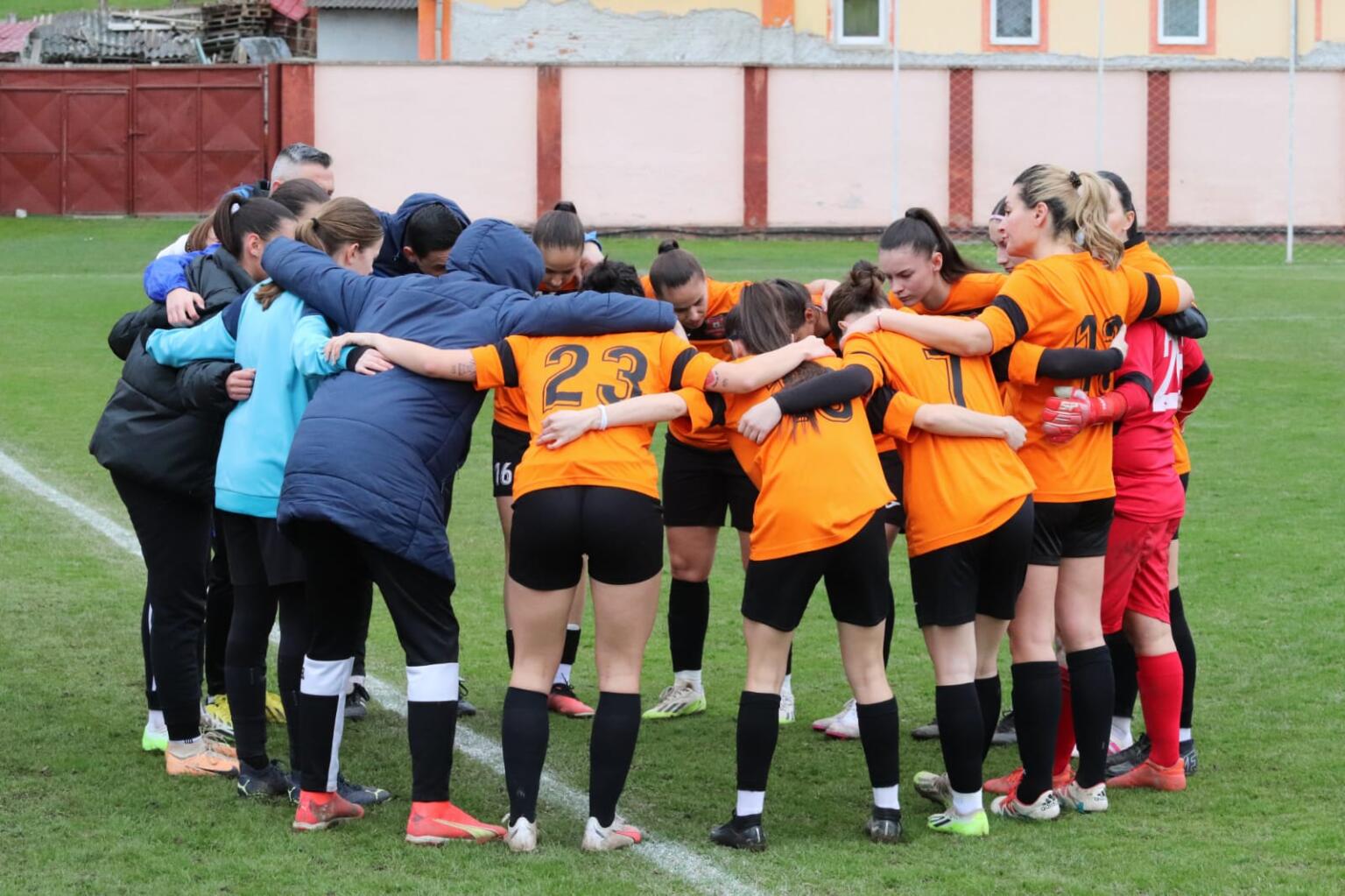 Echipa feminină a FC Hermannstadt a debutat în campionatul național de fotbal. A pierdut cu 1-5 meciul cu FK Csikszereda Miercurea Ciuc