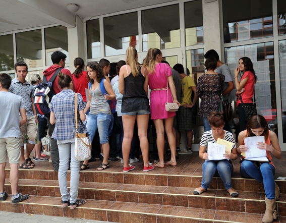 Admitere la ULBS: Vâlcea, Alba, Brașov, Hunedoara, Mureș, Argeș și Olt, județele cu mai mulți studenți. Concurență de 19 pe loc la o facultate