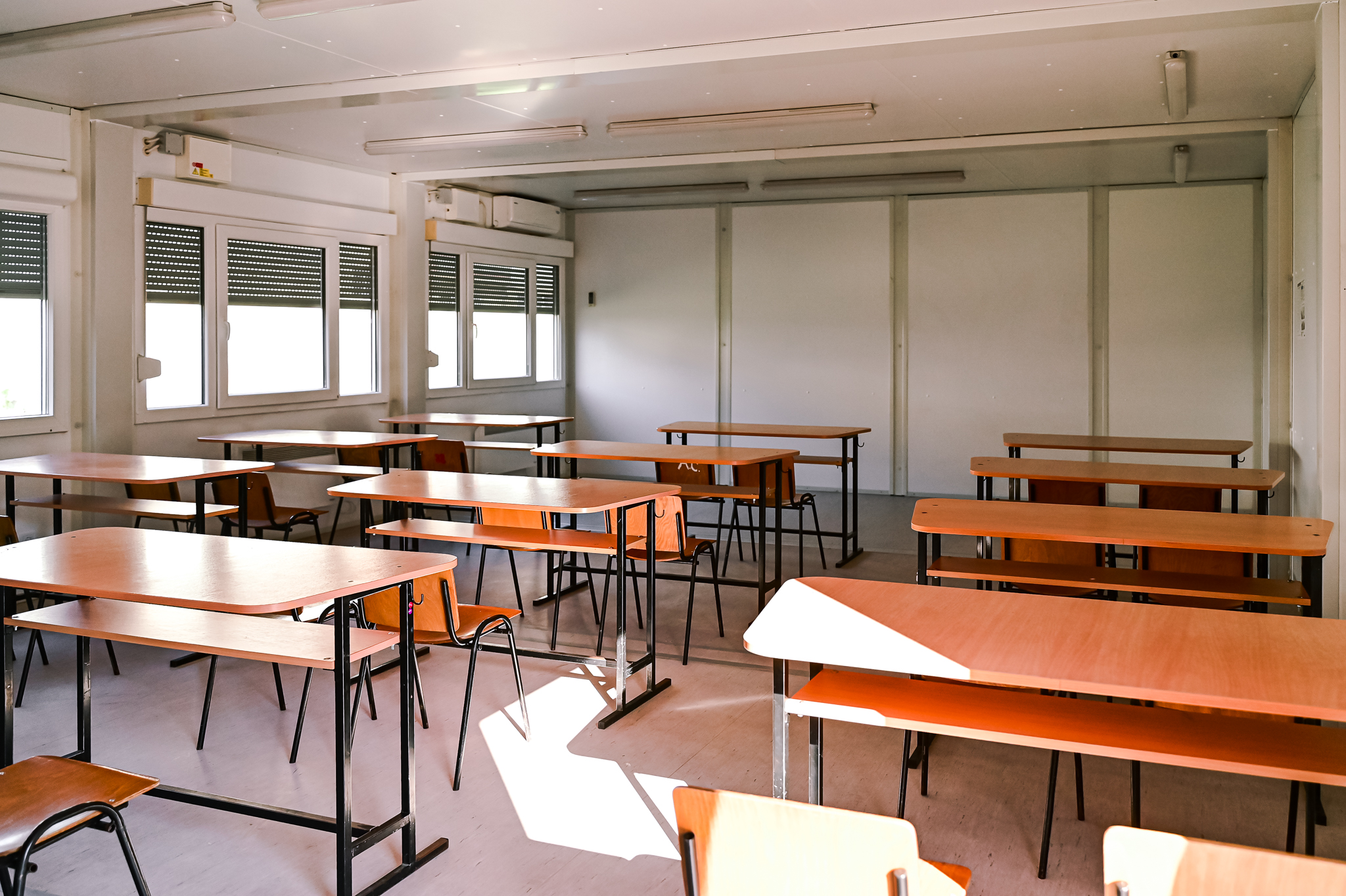 Primăria vrea să cumpere cele 16 containere modulare amplasate la școlile aglomerate din Sibiu. Acestea au fost închiriate pentru patru luni