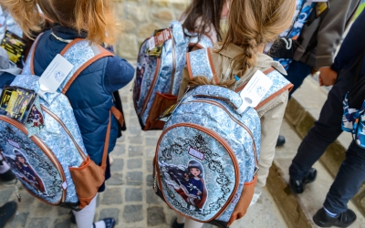 Noutățile acordării burselor școlare. Peste 28.700 de elevi din județul Sibiu au luat bani de la Ministerul Educației anul trecut