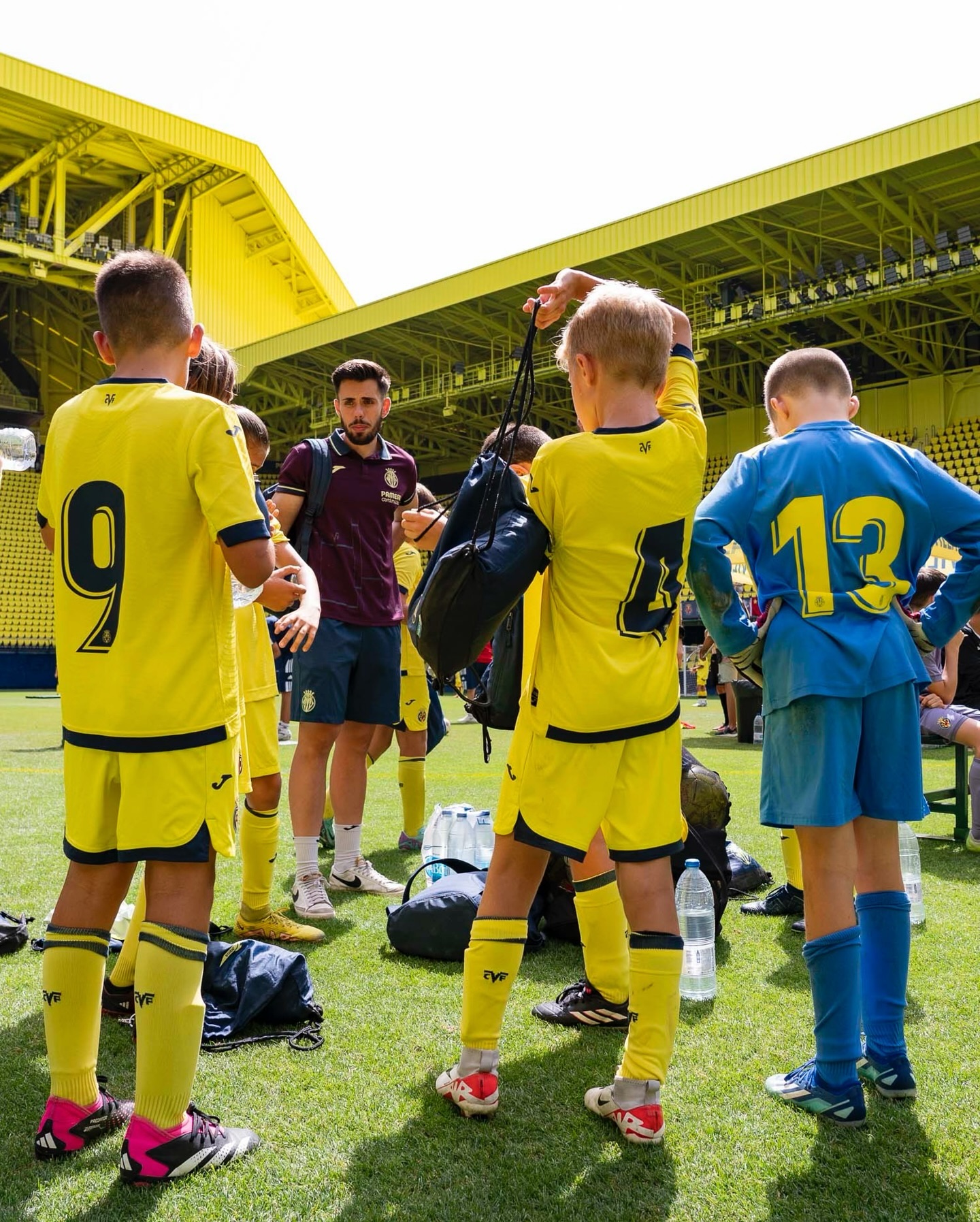 Premieră pentru fotbalul sibian de juniori: Parteneriat între Interstar și Villarreal CF. Clubul spaniol va organiza la Sibiu un program de antrenament pentru copii
