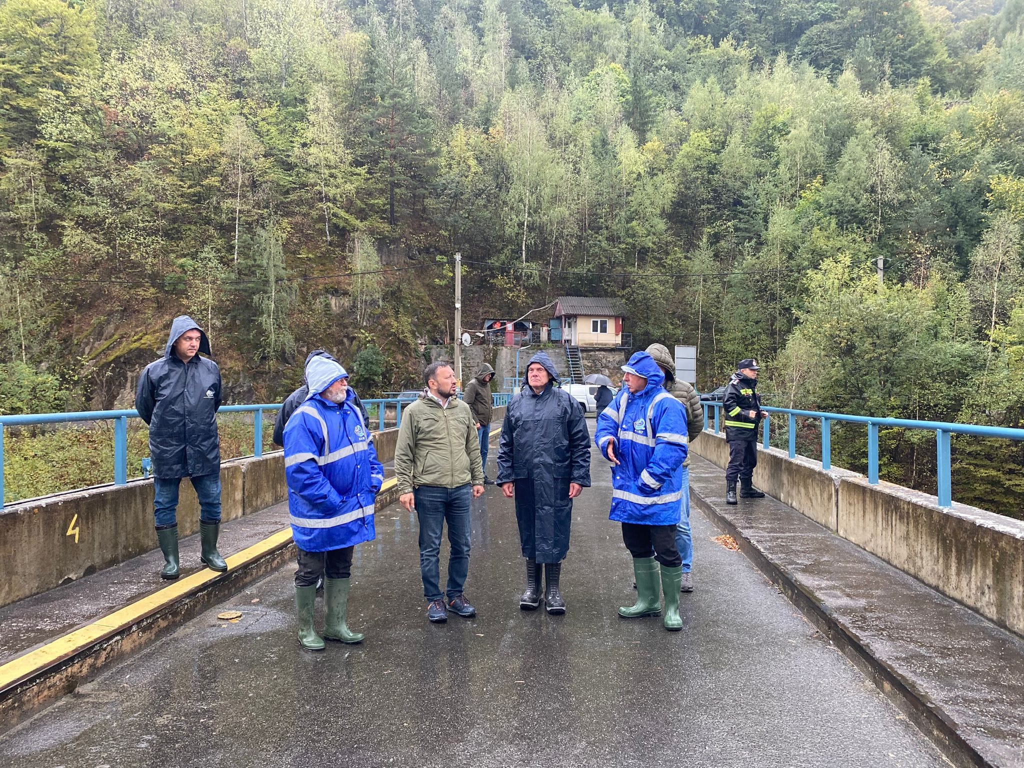 Ministrul Mediului, Mircea Fechet, a vizitat spațiul hidrografic Olt. Râurile aflate sub coduri hidrologice vor fi strict monitorizate