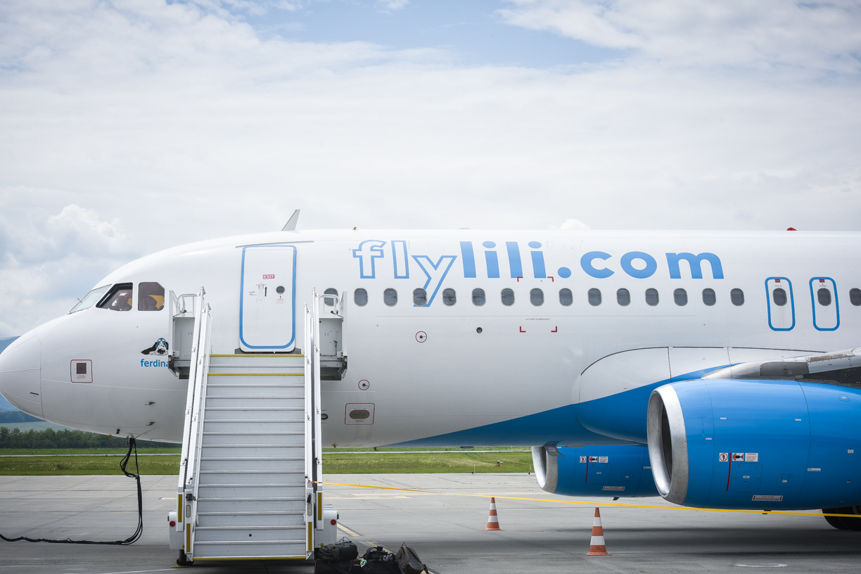 Actualizare. Anunțul Fly Lili cu destinațiile de iarnă de pe aeroportul din Brașov a fost șters, iar zborurile au fost scoase din sistemul de rezervări