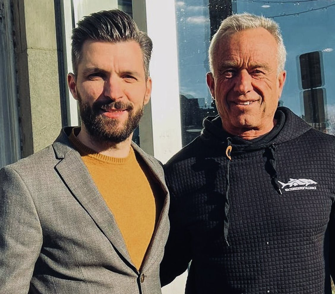 Beniamin Mincu, sibianul co-fondator al MultiversX, fotografiat alături de Robert Kennedy Jr. din administrația Trump: Lăsăm urme în Statele Unite!