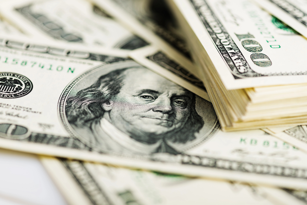 Miliardarii lumii s-au îmbogățit cu 2.000 de miliarde de dolari în 2024