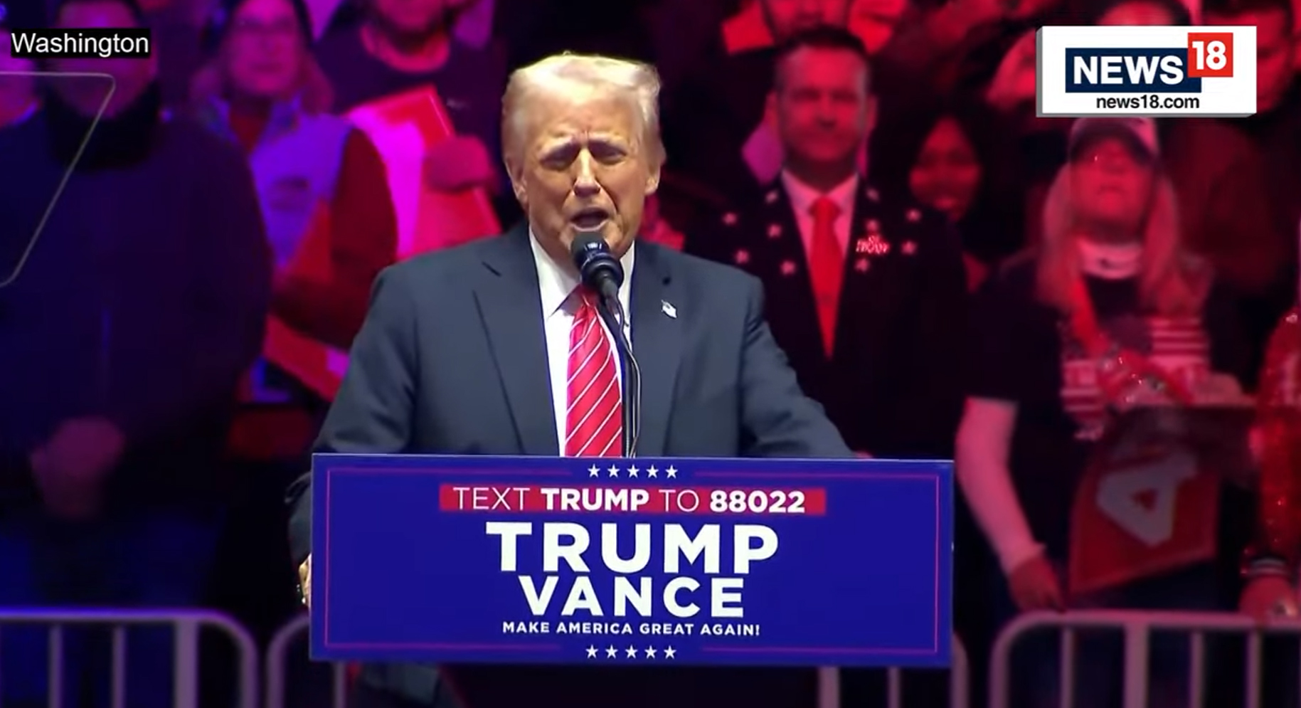 Trump promite o nouă eră de prosperitate americană, în fața a mii de susținători la Capital One Arena