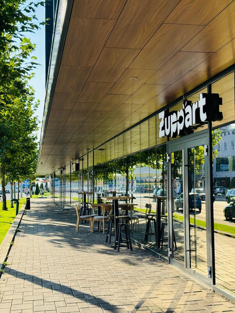 Ciorbă gratuită timp de un an? ZuppArt Sibiu lansează un concurs delicios și oferă un abonament valabil timp de 365 de zile, pentru o ciorbă gratuită în fiecare zi lucrătoare a anului 2025