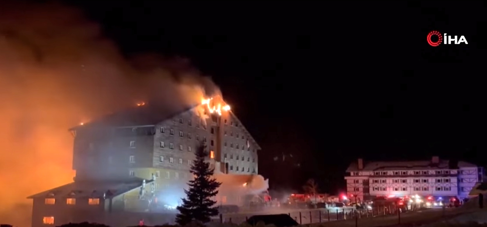 Familii întregi, printre victimele incendiului produs la un hotel de lux dintr-o stațiune de schi din Turcia