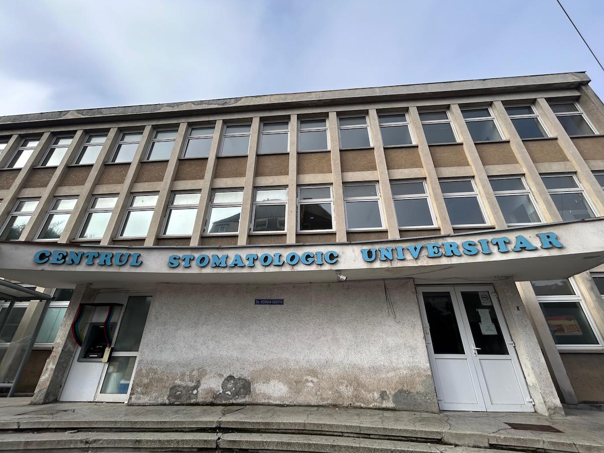 Policlinica stomatologică, la rând pentru reabilitare. „E una dintre puținele clădiri ale Județeanului care a fost ocolită de modernizări”
