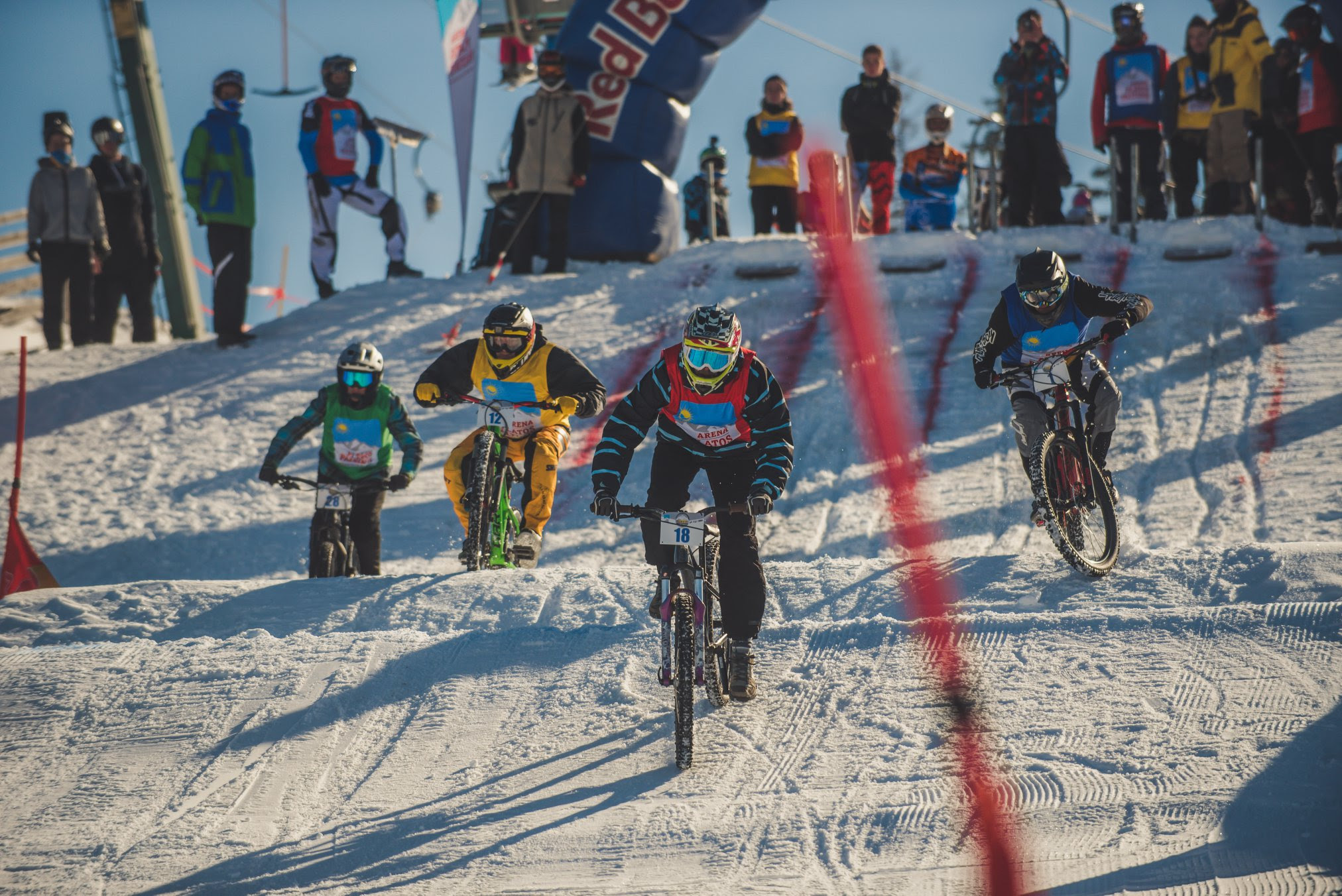Adrenalină și spectacol la Păltiniș Arena: MTB Winter 4X Cross și Ski & Snowboard 4X Cross