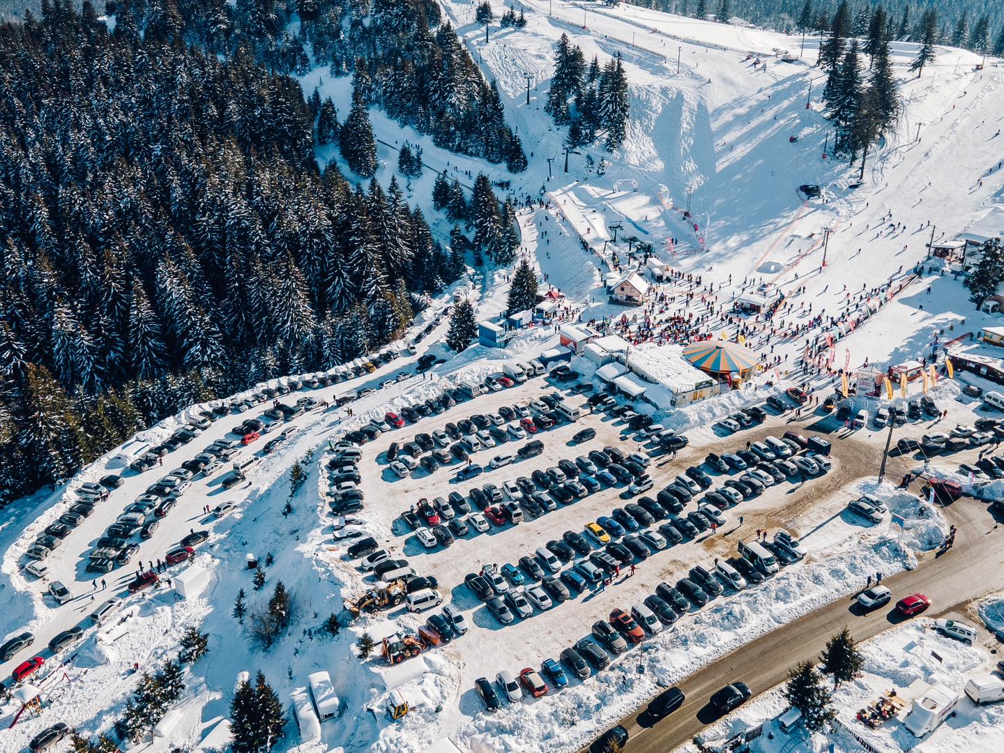Numărul turiștilor care au schiat la Păltiniș Arena a crescut cu aproape 40%. Administrator: ”Până acum este unul dintre cele mai bune sezoane”