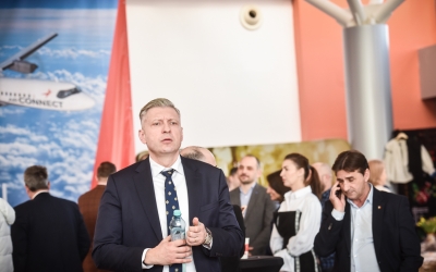 Aeroportul își rectifică bugetul pentru ultimele luni: estimează pierderi cu aproape 88% mai mari din cauza creșterii taxelor și impozitelor. „Activitatea este în continuare profitabilă”