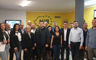 AUR Sibiu, reacție la demisiile din ultimele zile: Nu este vorba despre niciun „val de plecări”, ci despre cinci persoane apropiate fostului coordonator local, Sebastian Suciu
