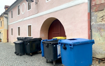 CJ Sibiu, obligat să reevalueze ofertele pentru proiectul stației de deșeuri de la Șura Mică. CNSC apreciază transparența, dar critică modul în care a redactat cerința
