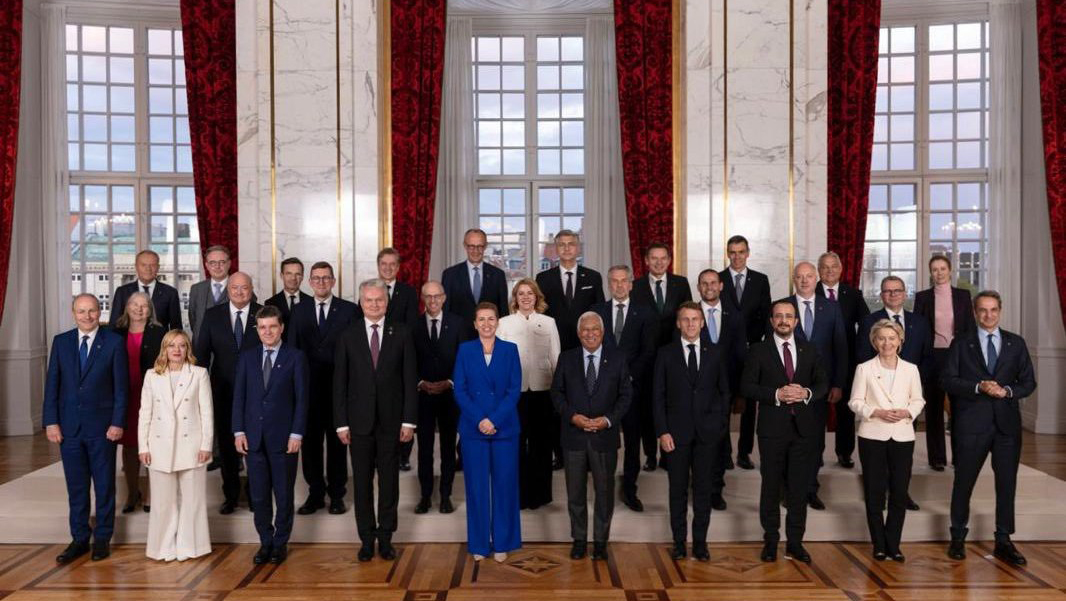 Președintele prezintă la Copenhaga raportul procurorului general privind anularea alegerilor, care include finanțarea și „încercările grupării Potra de a destabiliza”